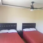 Lujoso Departamento en Zona Dorada de Acapulco