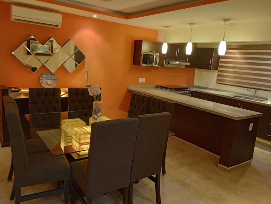Apartamento Lujoso Departamento En Zona Dorada De Acapulco